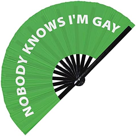 Никой не знае, че съм гей ръчно фен сгъваем бамбук ръчно фен смешно не мога да понасям сленг дума за изразяване на изявление